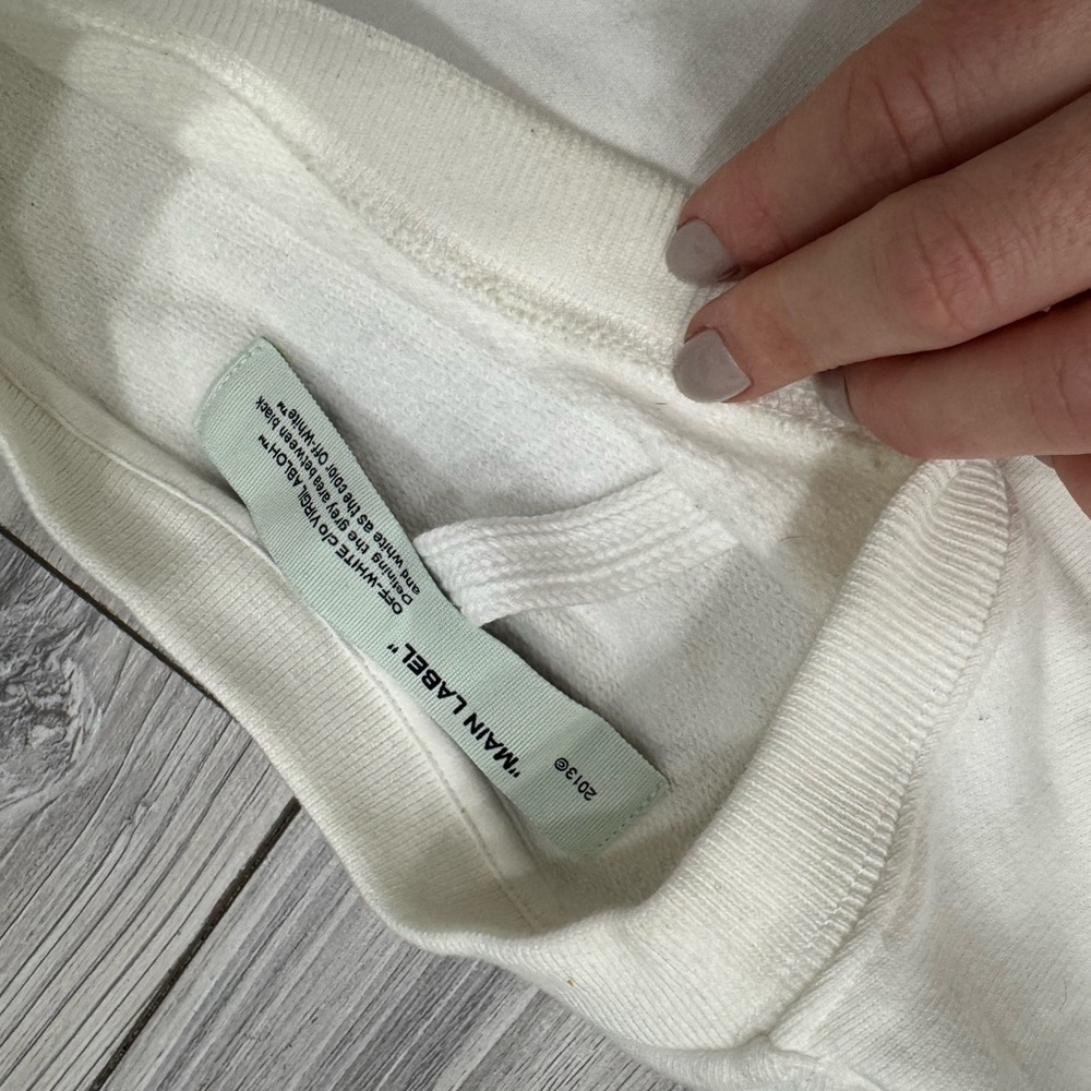 Off-White Cream Sweatshirt - Picture 4 of 6